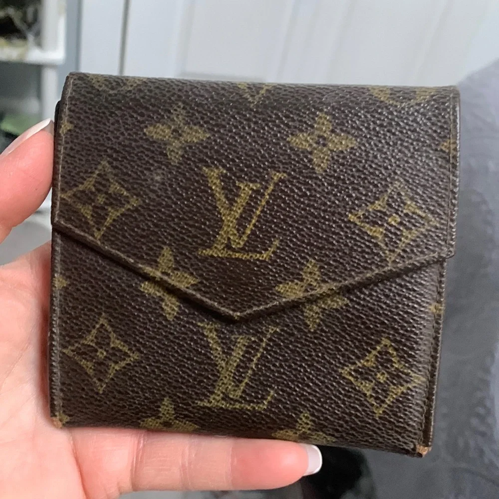 Authentic vintage Louis Vuitton compact wallet